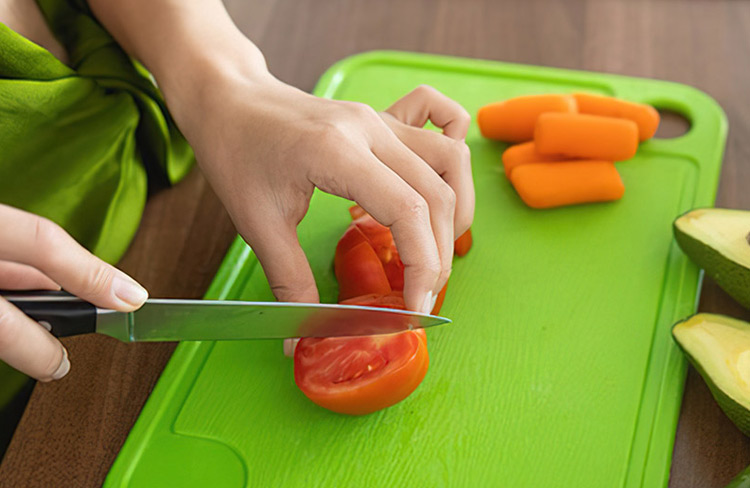 Rubber cutting board